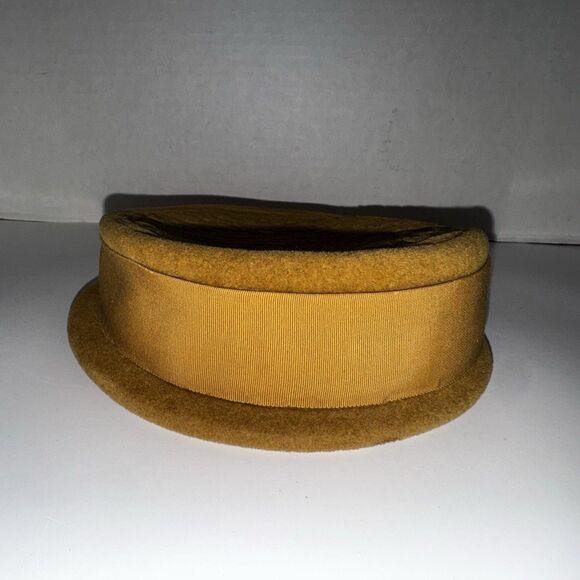 Vintage 1950s Chesterfield Pillbox Hat Mustard Yellow Felt Womens Mid Century main image 9
